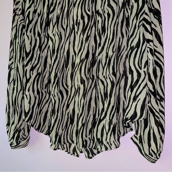 Free People Size L Top Ciara Button Up Chiffon Zebra Animal Print Shirt - Picture 8 of 8